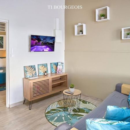 Le Ti Bourgeois Apartment Riviere-Salee Exterior photo