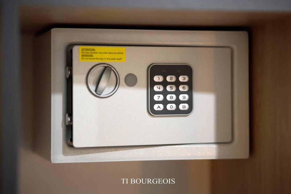 Le Ti Bourgeois Apartment Riviere-Salee Exterior photo